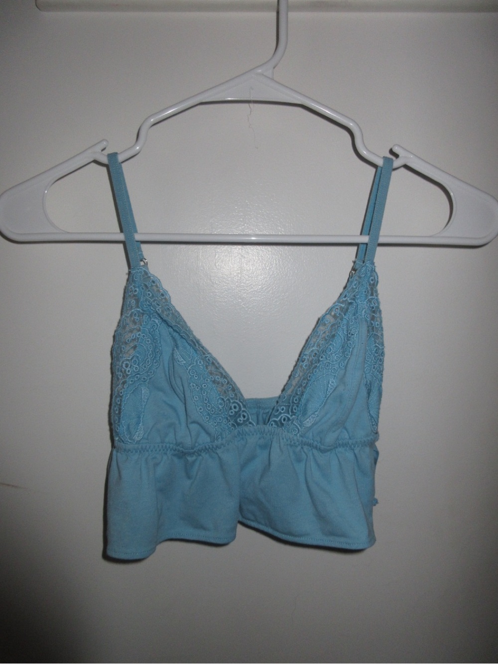 Urban Outfitters Light Blue Lace Trim Crop Top - Picture 1 of 1
